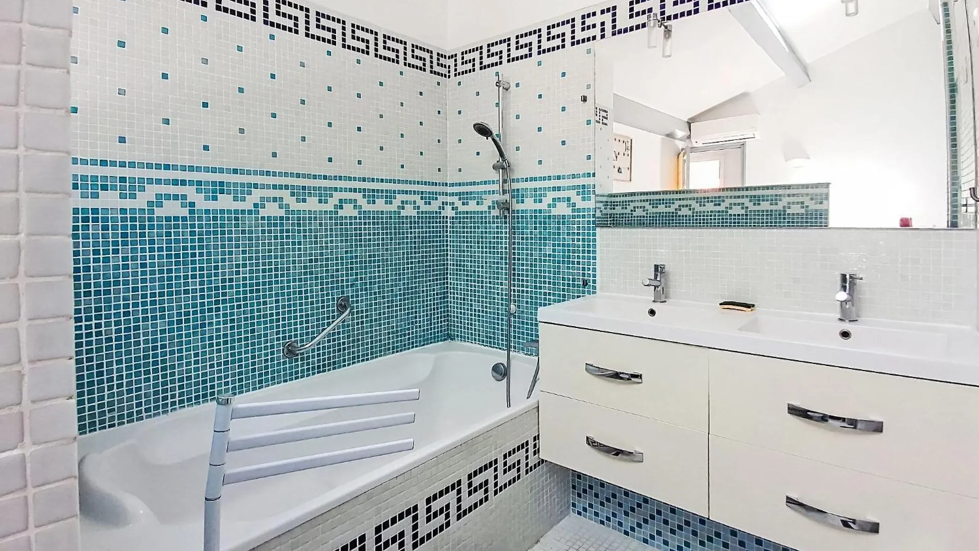 Apartment Les Oliviers By Interhome Six-Fours-les-Plages